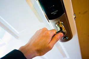Manchester CT Locksmith Store Manchester, CT 860-327-4310 - lock-opening