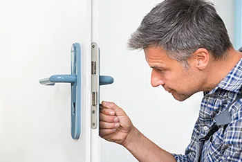 Manchester CT Locksmith Store Manchester, CT 860-327-4310 - unlock-door
